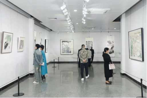 （永利澳门文化馆）走进“墨韵永利&middot;多彩白云”中国画创作交流展，体验国画艺术的独特魅力246.png