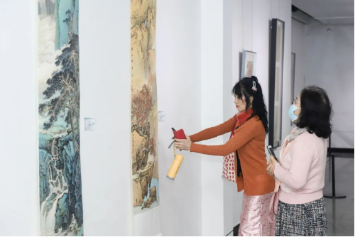 （永利澳门文化馆）走进“墨韵永利&middot;多彩白云”中国画创作交流展，体验国画艺术的独特魅力318.png