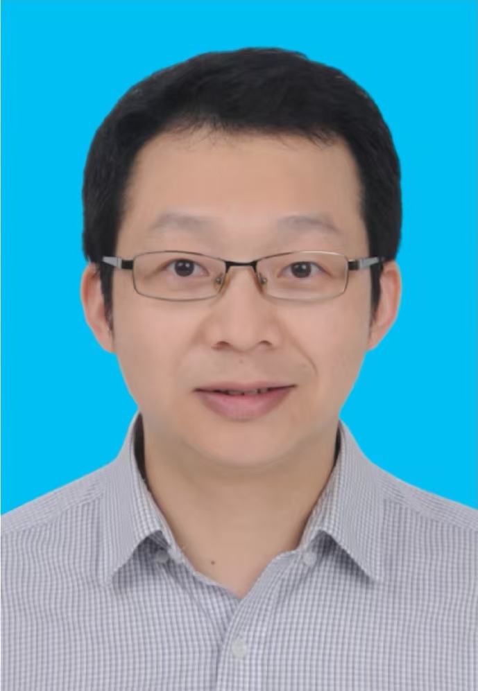 杨斐
