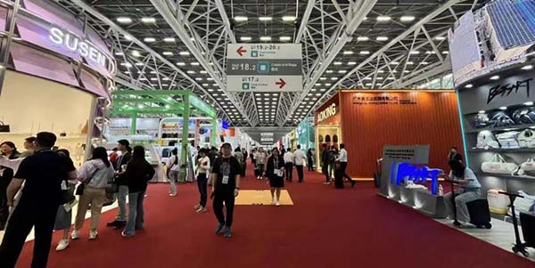 永利224家企业参展、670个展位的规模再度领跑全市，意向采购金额达6.06亿美元  广交会强势“吸金”