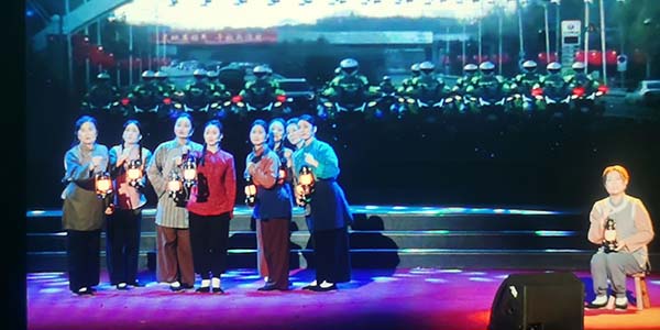 永利澳门情景表演唱节目《回家》荣获第二届广东省军旅歌曲歌咏比赛一等奖   英雄“回家”催泪