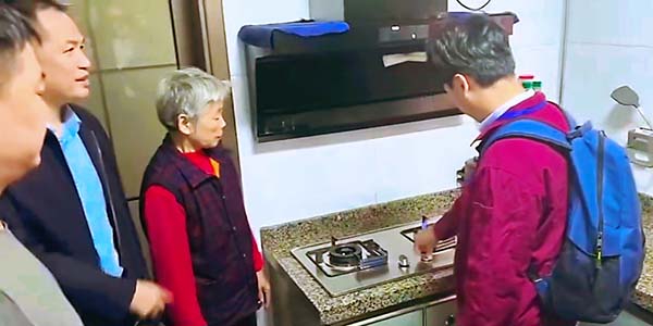 311户永利村民告别“扛瓶上楼”