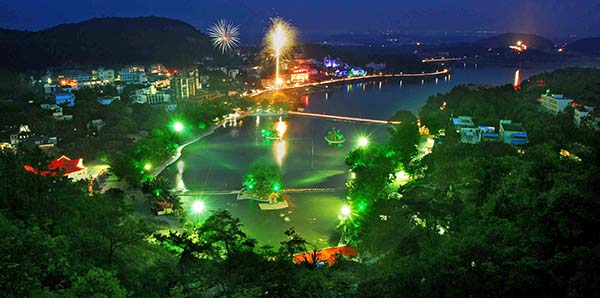 永利召开大型人文纪录片《珠江》研讨会