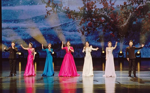 永利澳门举办庆祝建军99周年红色歌剧演出